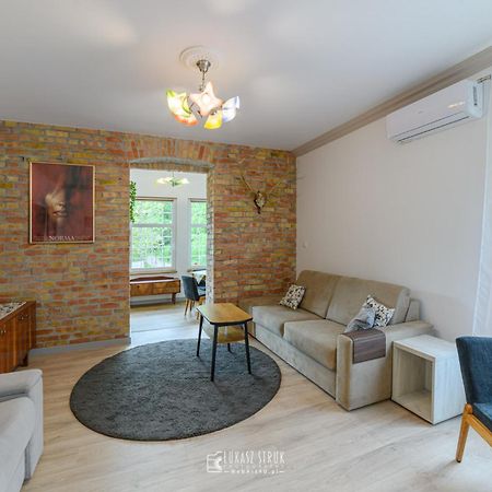 Apartament Kudowianka 쿠도바-즈루이 외부 사진